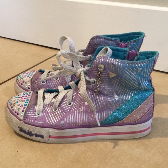 Twinkle toes - Picture 3 of 9